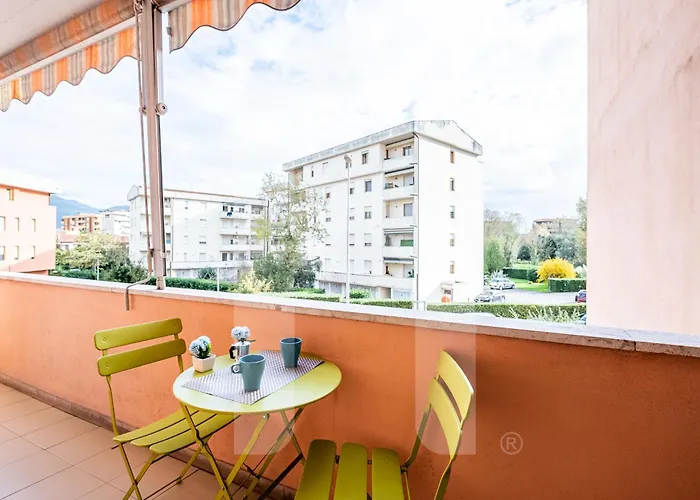 Homiday- Free Parking - Design Flat - Ospedale Cisanello